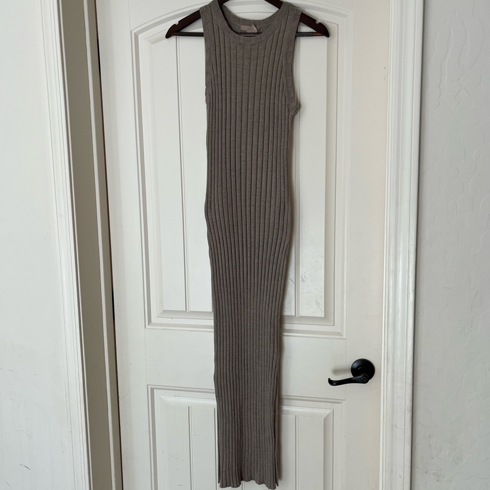 Sleeveless Ribbed Maxi Dress